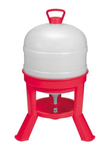 8 Gallon Plastic Dome Waterer