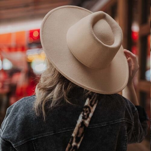 Women's Wide Brim Felt Hat in Tan